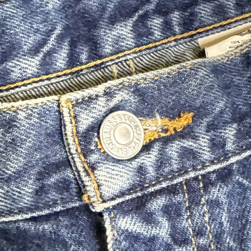 VTG Levis 505 Jeans Mens 38x32 Blue Denim Regular Fit Straight Leg Red Tab Y2K